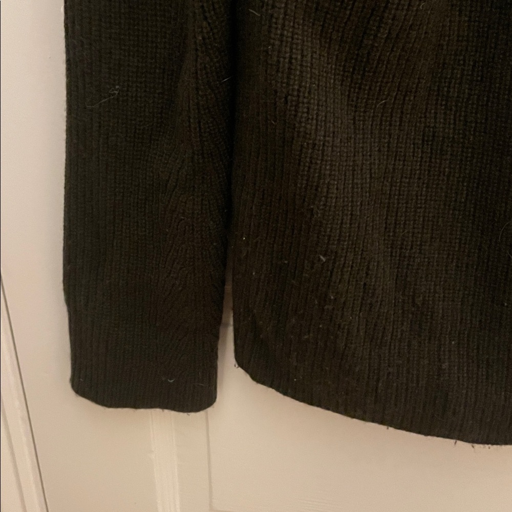V-Neck Ribbed Sweater - Picture 7 of 7